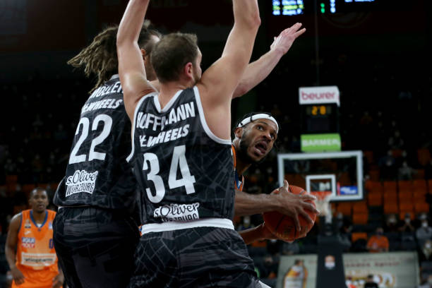 门将正面临 门将正面临